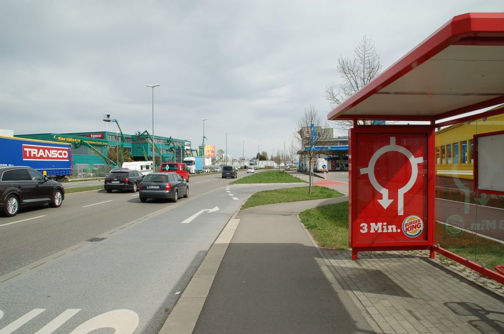 Dauerwerbung Citylight Poster Hinweismedien. Schwarz Aussenwerbung – entdecke die Power unserer out-of-home Medien