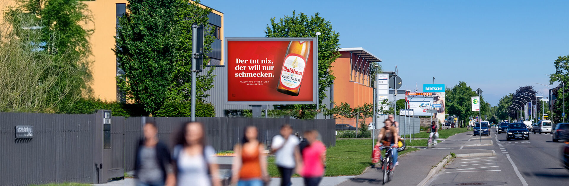 Großflächenplakat in Konstanz an der Maxstromeyerstraße