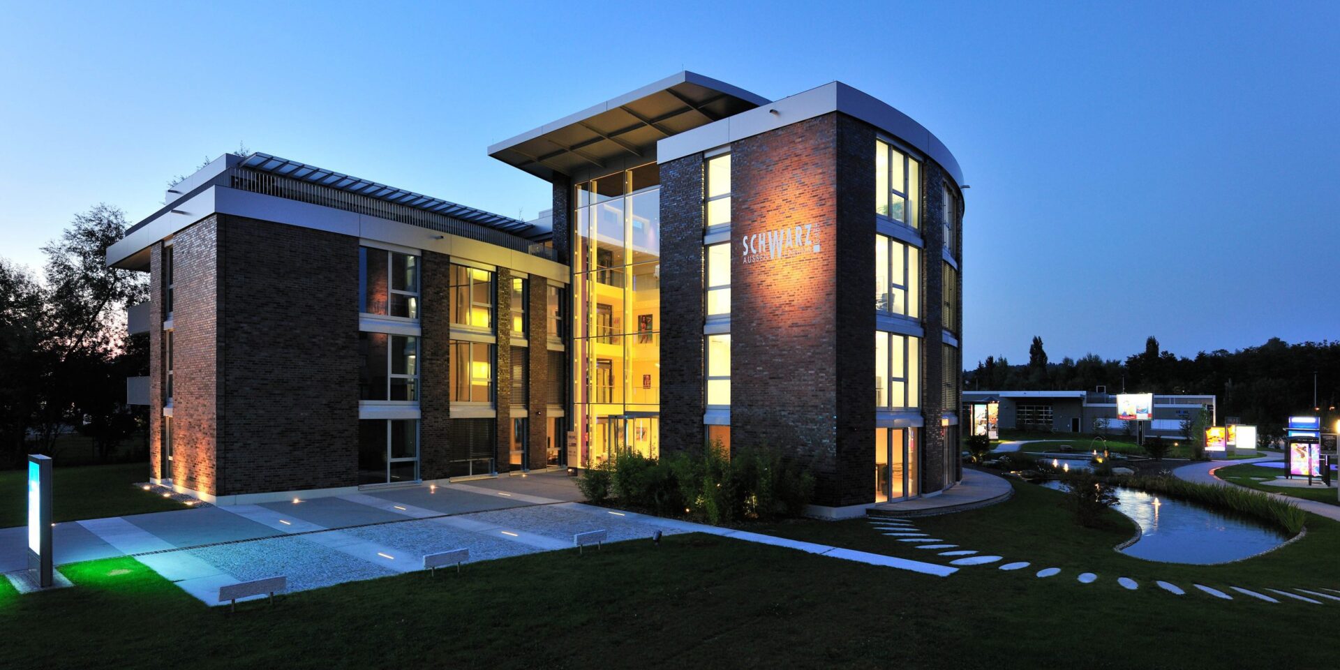 Schwarz Aussenwerbung Firmengeschichte